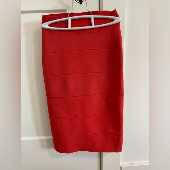 BCBGMAXAZRIA-ALEXA skirt - Picture 3 of 4